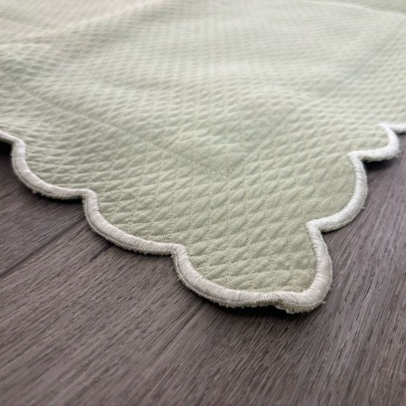 William Sonoma Square Pillow Cover Sham Quilted Scalloped Edge Green 26”x 26” - Picture 3 of 10